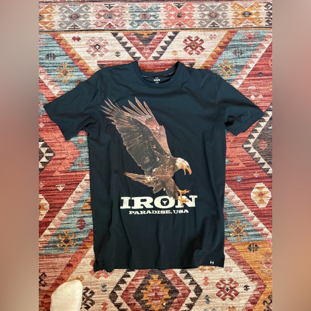NWOT Men’s medium under armour project rock Tee